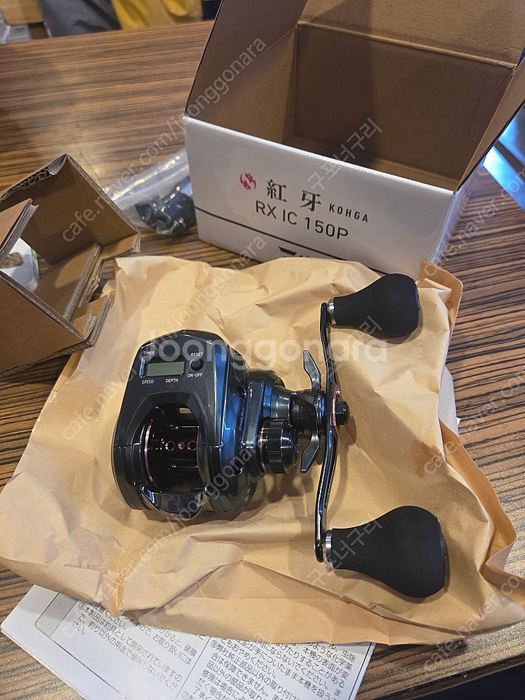 다이와 코우가 25 우핸들 미사용 새제품 수심체크릴--0